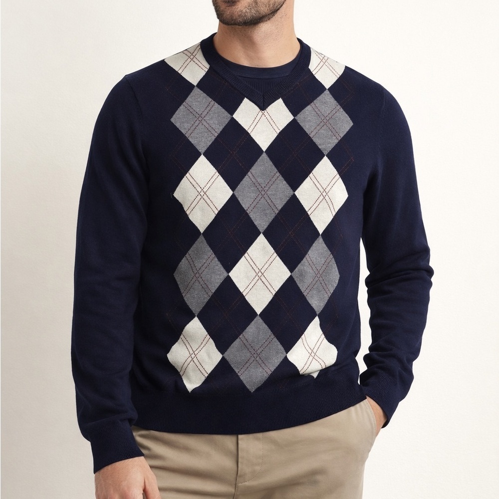 Banana Republic Men’s 100% Merino Wool Argyle V-Neck Sweater - Navy - L